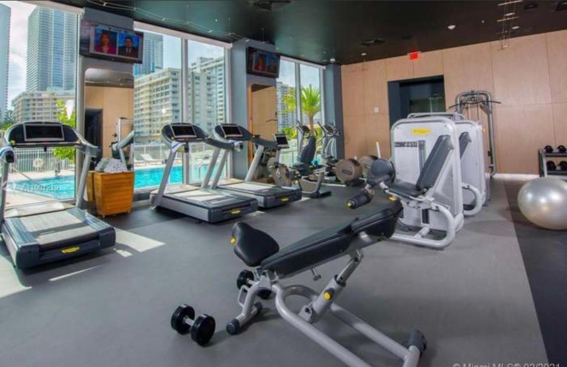 הלנדל ביץ' Stunning Penthouse Suite Waterfront 2Bd 2Ba מראה חיצוני תמונה