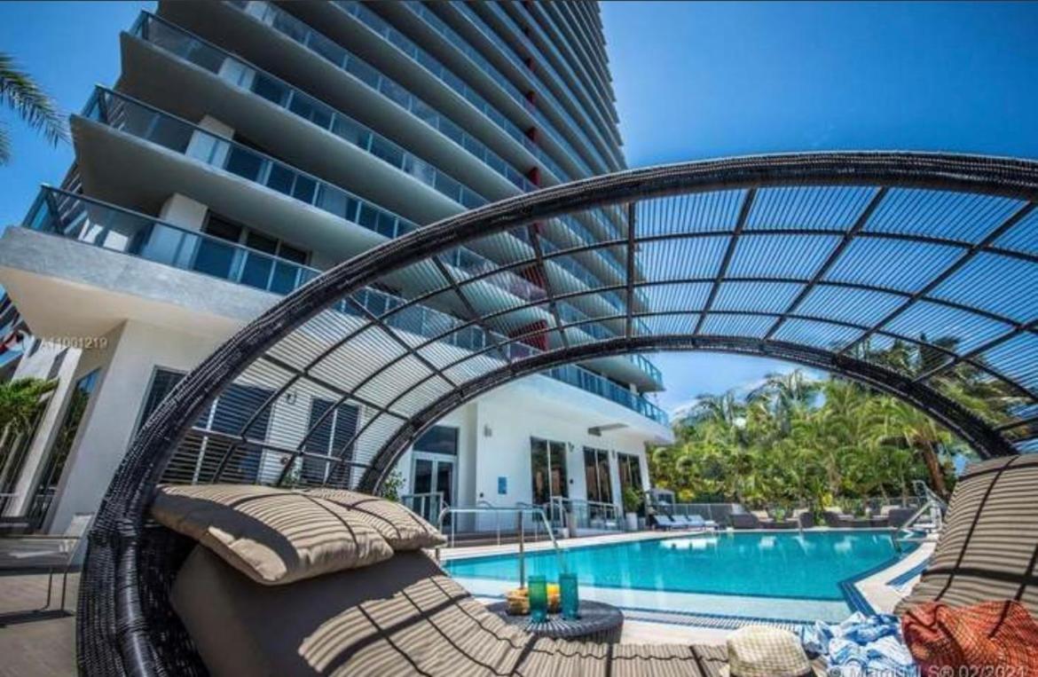 הלנדל ביץ' Stunning Penthouse Suite Waterfront 2Bd 2Ba מראה חיצוני תמונה